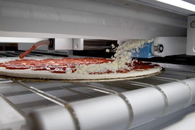 پیتزای روبات پز را در نمایشگاه CES 2020 بخورید
