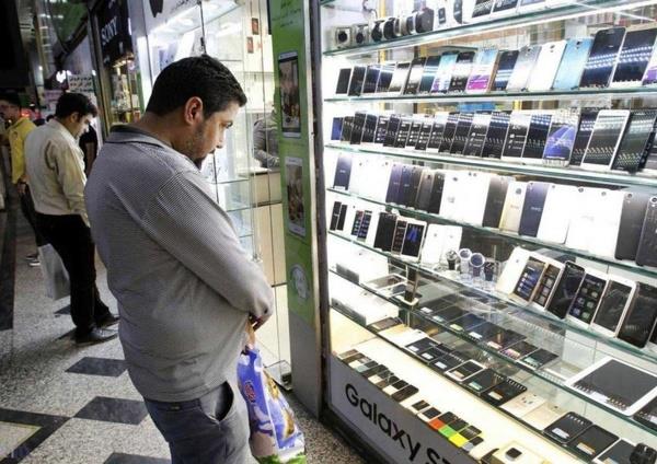 تعدیل اجباری نیروی کار در بازار موبایل شیراز